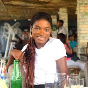 Meet your Posher, Vanessa